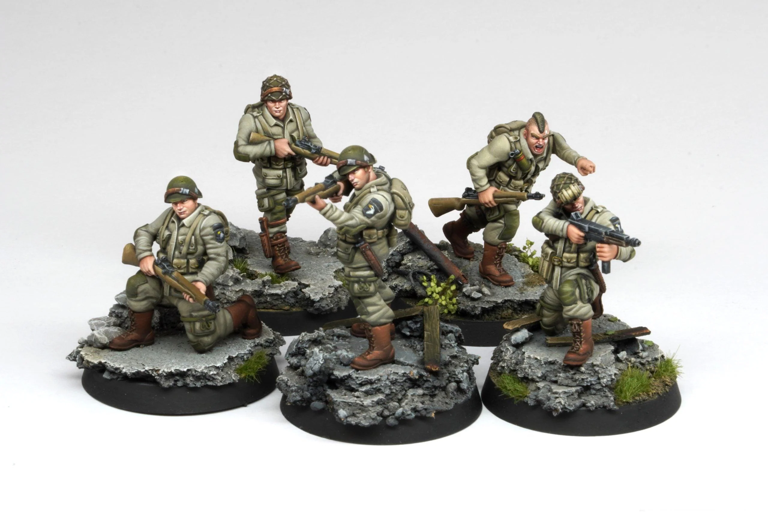 AK Interactive - Scale Models - Fortunate Sons 101St Airborne Division (10 Miniatures) - Image 6