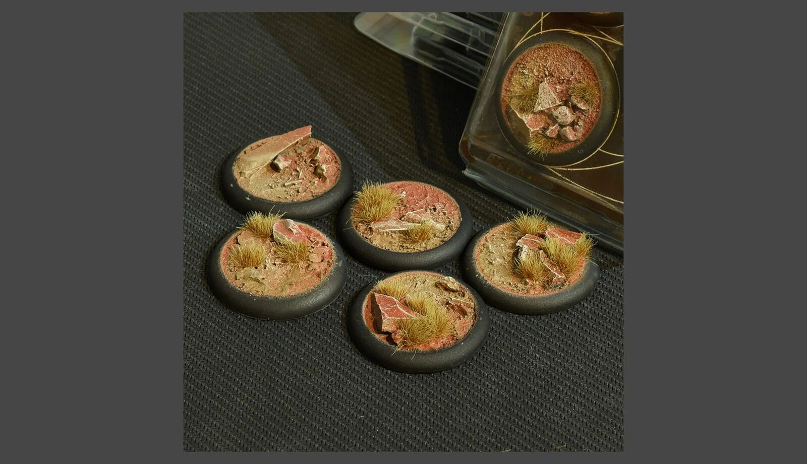 Gamers Grass: Bases: Badlands Bases (RoundLip 40mm (x5))