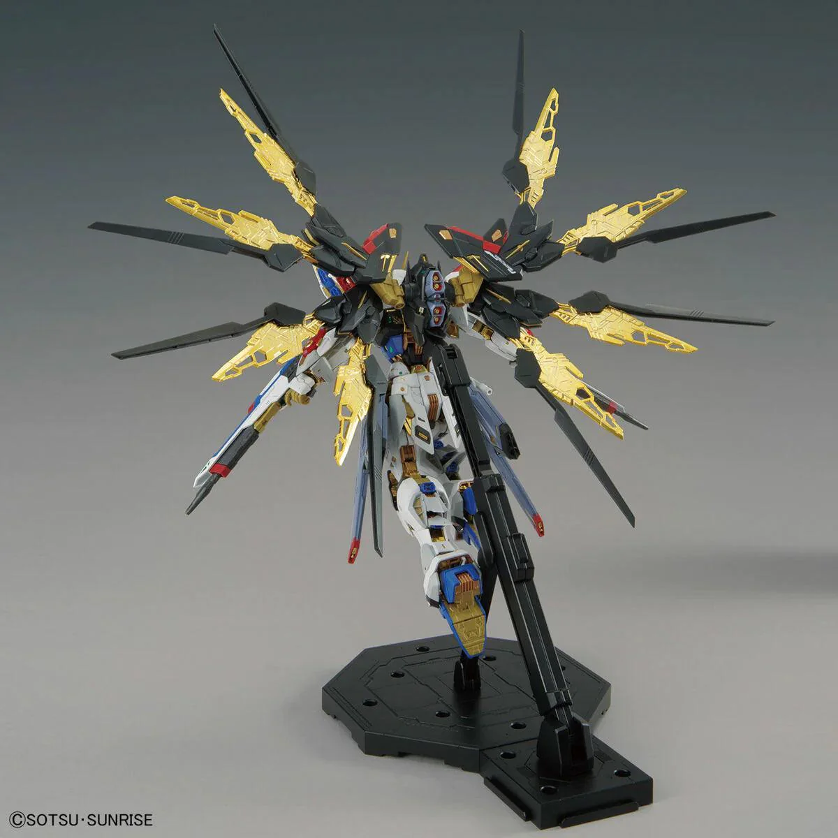 Bandai MGEX 1/100 STRIKE FREEDOM GUNDAM - Image 2