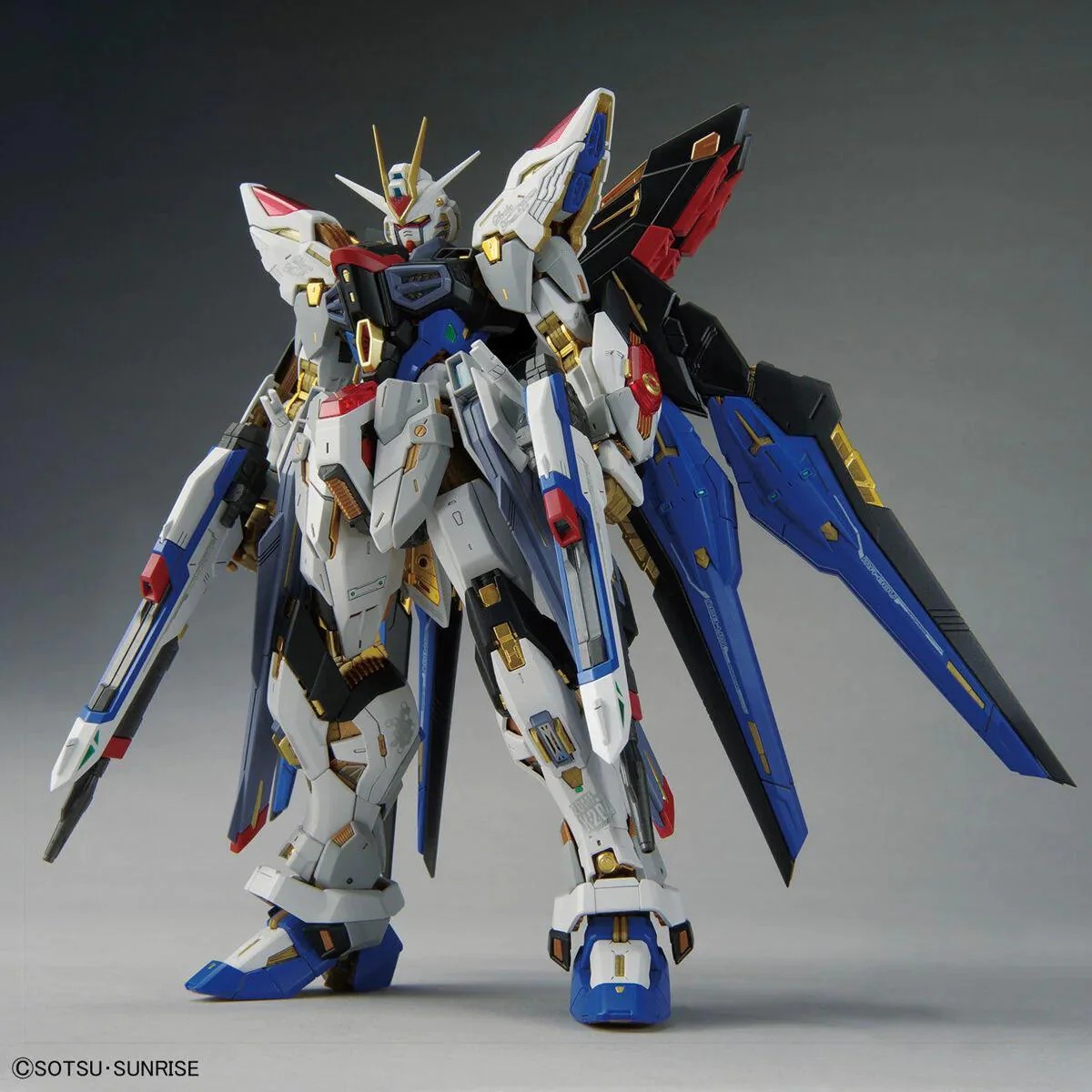 Bandai MGEX 1/100 STRIKE FREEDOM GUNDAM - Image 3