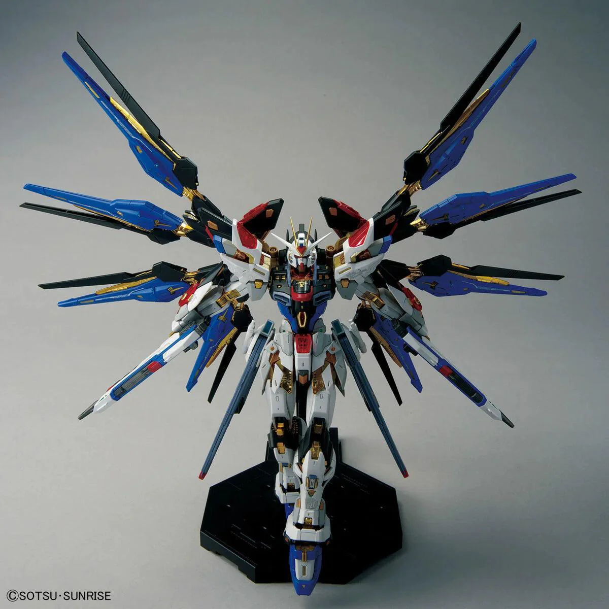 Bandai MGEX 1/100 STRIKE FREEDOM GUNDAM - Image 4