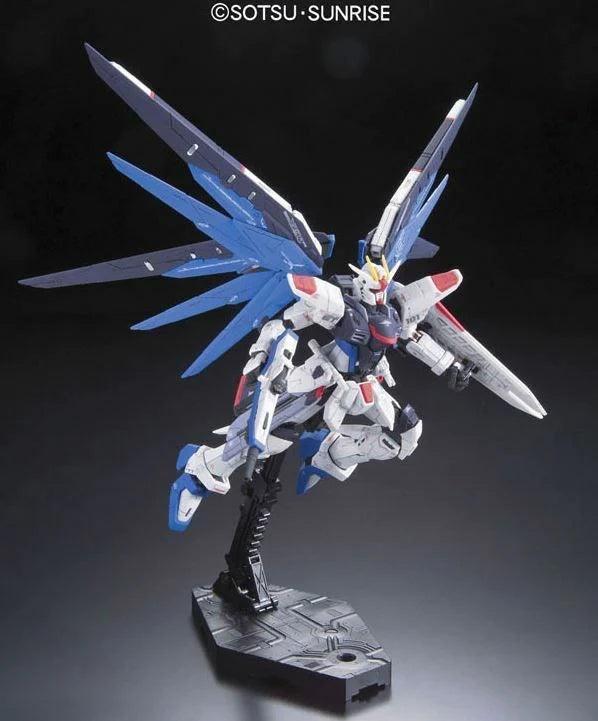 RG 1/144 FREEDOM GUNDAM - Image 3