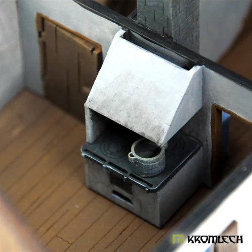 TABLETOP SCENICS Poland 1939 Wooden Cottage with Privy - Image 2