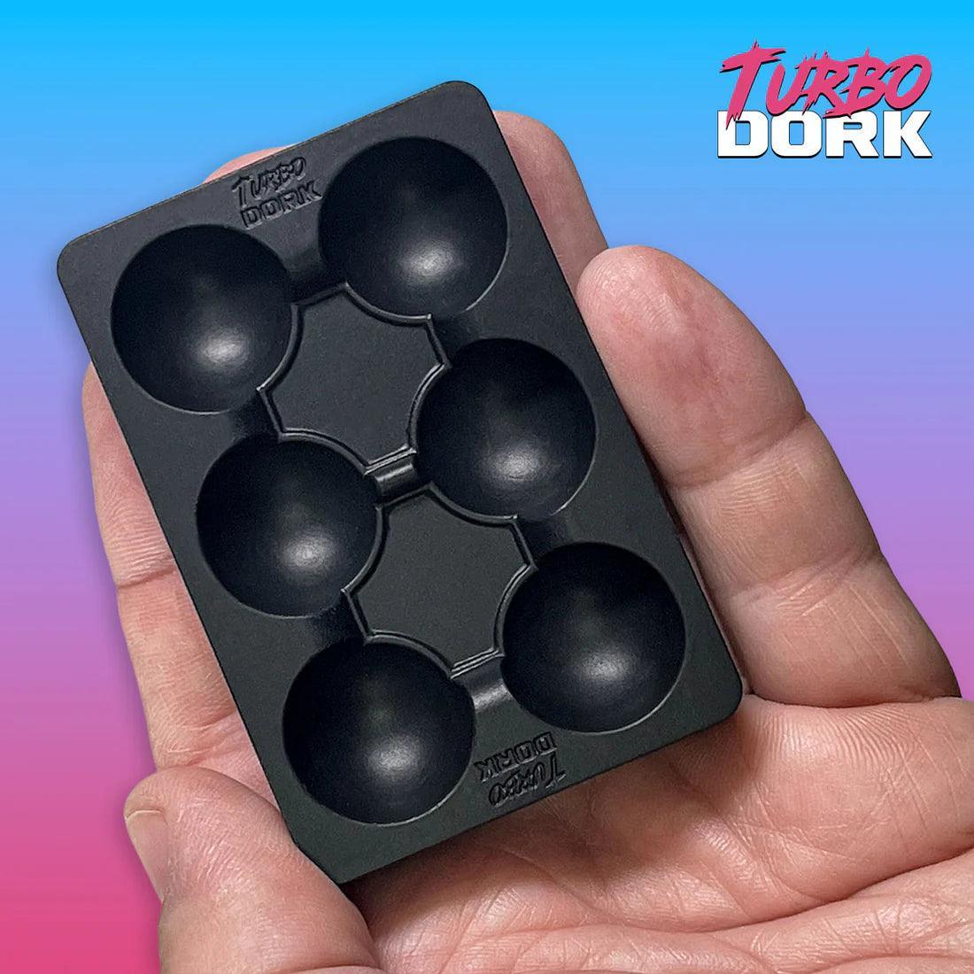 Turbo Dork - Small Black Non-Stick Silicone Dry Palette