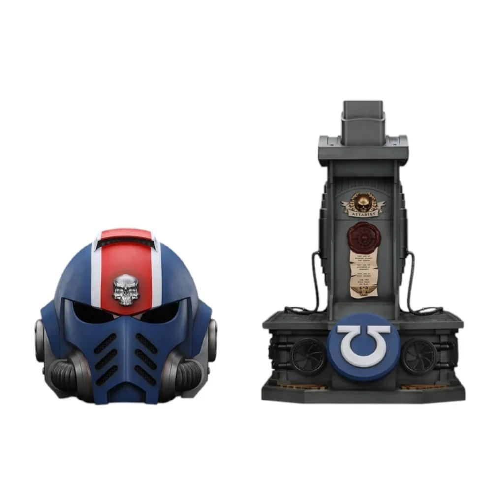 U2 Warhammer Collectibles: 1/1 Scale Ultramarines Lieutenant Titus' MKX Helmet & Display Stand - Image 2