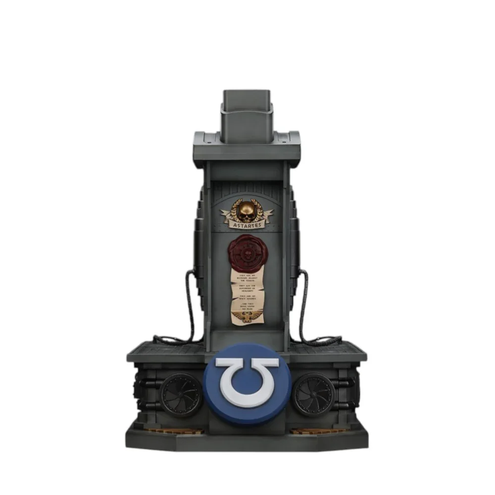 U2 Warhammer Collectibles: 1/1 Scale Ultramarines Lieutenant Titus' MKX Helmet & Display Stand - Image 6