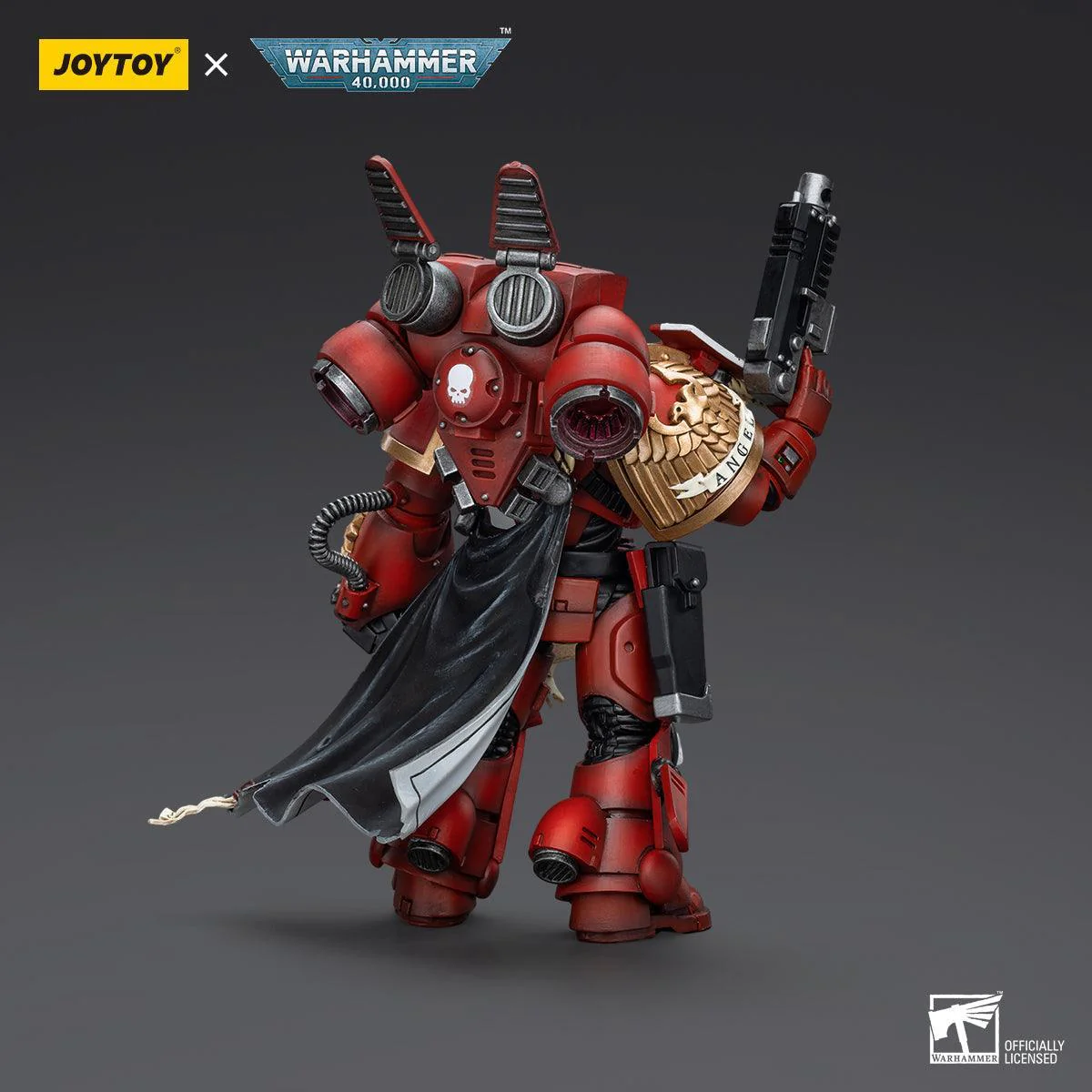 Warhammer Collectibles: 1/18 Scale Blood Angels Captain With Jump Pack - Image 2