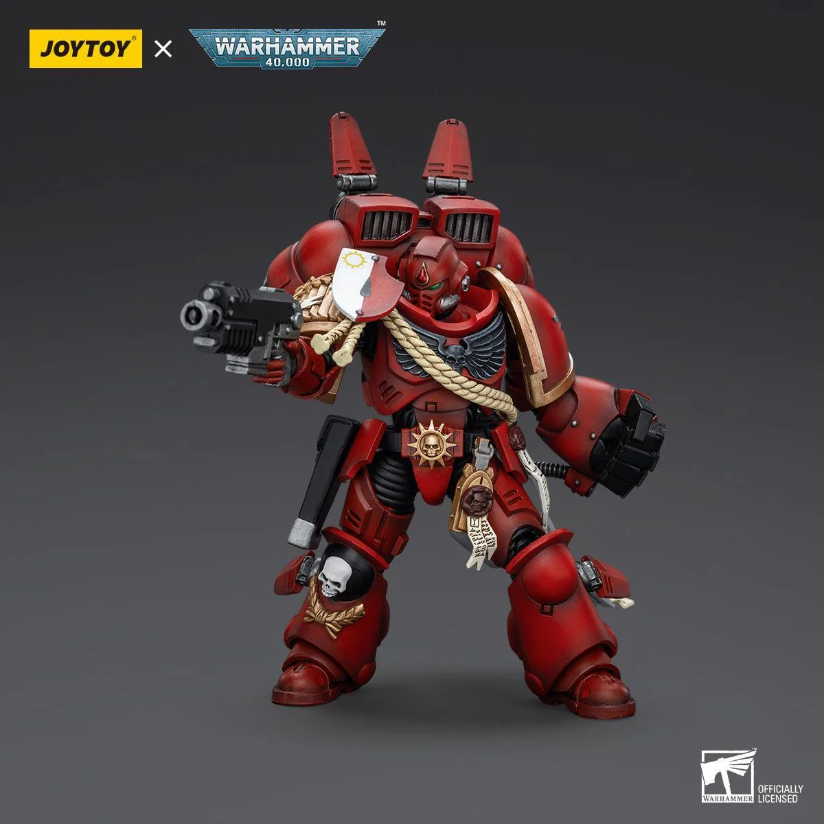 Warhammer Collectibles: 1/18 Scale Blood Angels Captain With Jump Pack - Image 3