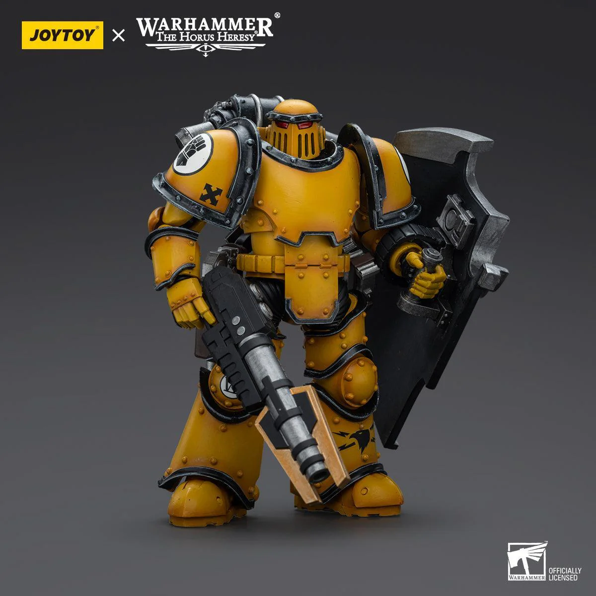 Warhammer Collectibles: 1/18 Scale Imperial Fists Legion MkIII Breacher Squad Breacher w Lascutter - Image 3