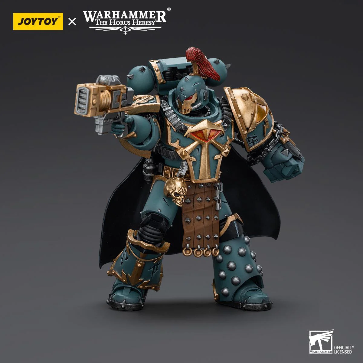 Warhammer Collectibles: 1/18 Scale Sons Of Horus Legion Praetor With Power Fist - Image 3