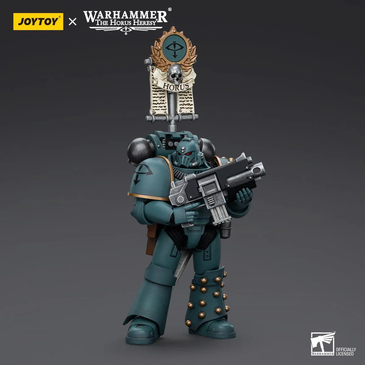 Warhammer Collectibles: 1/18 Scale Sons of Horus MKIV Tactical Squad Legionary with Legion Vexilla - Image 3