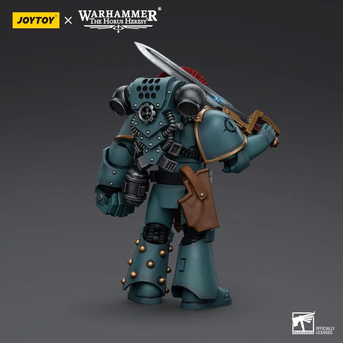 Warhammer Collectibles: 1/18 Scale Sons of Horus MKIV Tactical Squad Sergeant with Power Fist - Image 2