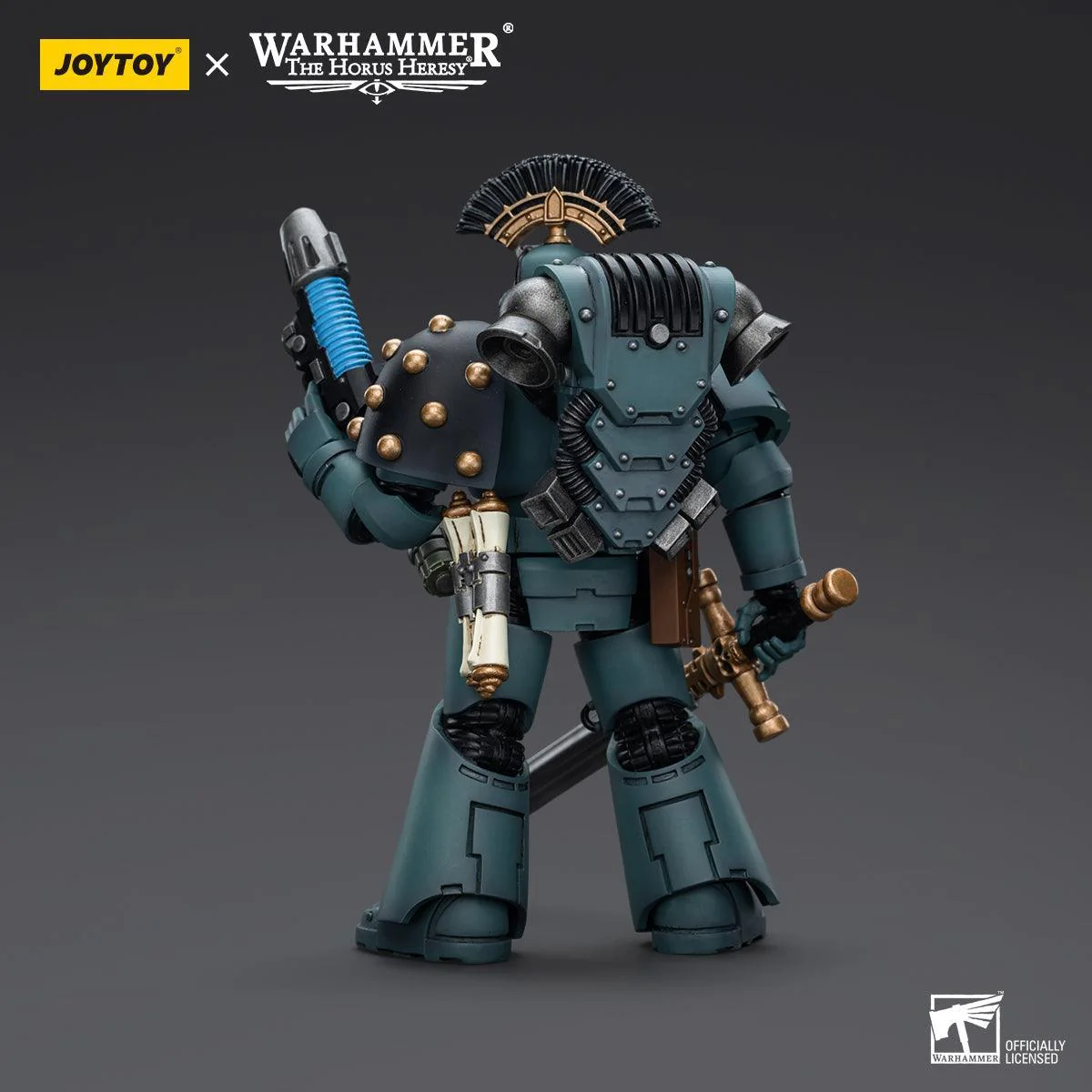 Warhammer Collectibles: 1/18 Scale Sons of Horus MKVI Tactical Squad Sergeant with Power Sword - Image 2
