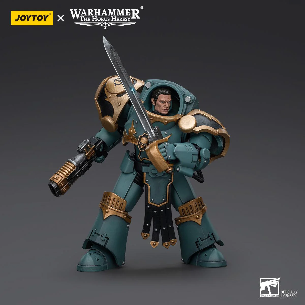 Warhammer Collectibles: 1/18 Scale Sons Of Horus Tartaros Terminator Squad Sergeant & Power Sword - Image 3