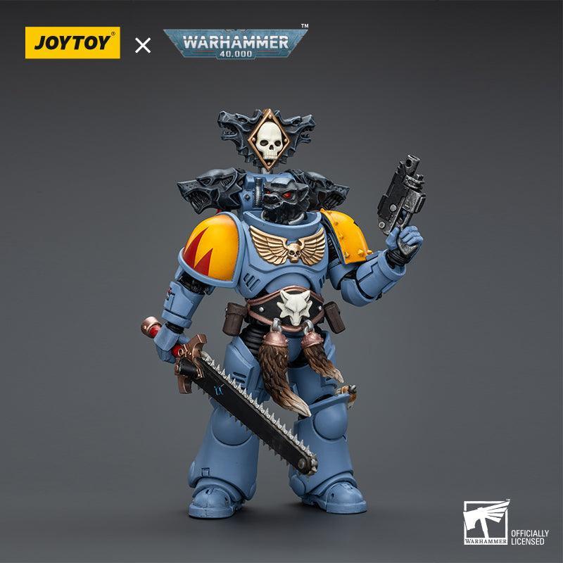 Warhammer Collectibles: 1/18 Scale Space Marines Space Wolves Claw Pack Brother Torrvald - Image 3