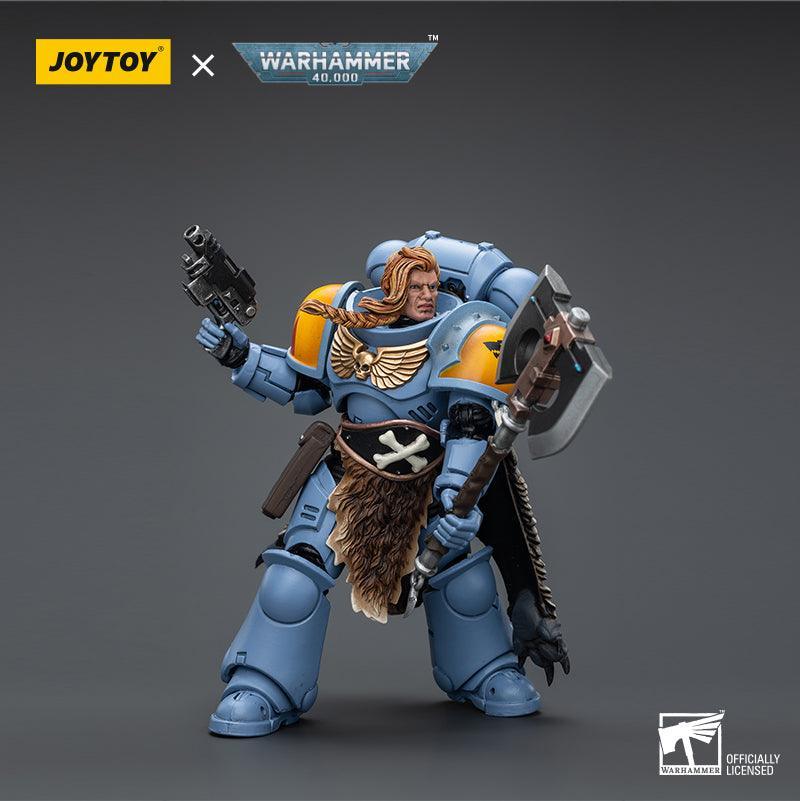 Warhammer Collectibles: 1/18 Scale Space Marines Space Wolves Claw Pack Pack Leader Logan Ghostwolf - Image 3