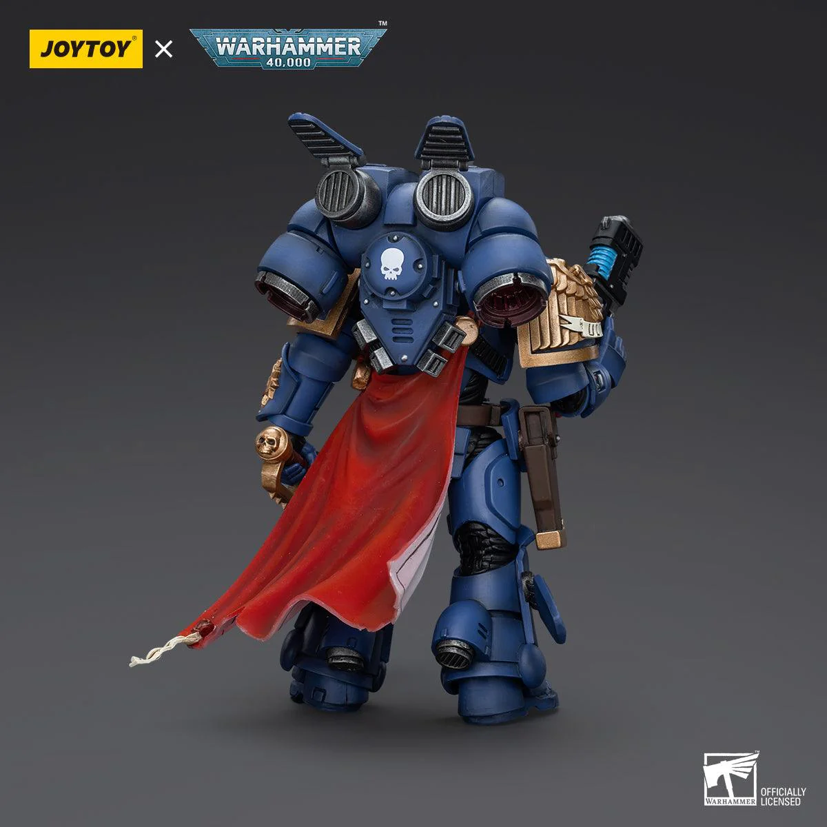 Warhammer Collectibles: 1/18 Scale Ultramarines Captain With Jump Pack - Image 2